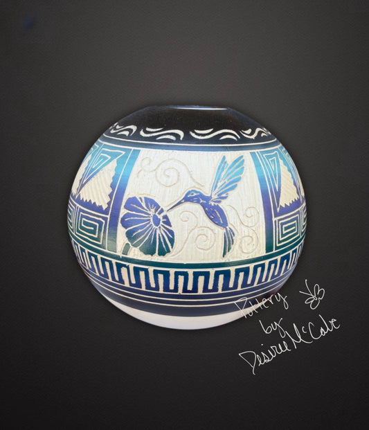 Black Medium Ball Pot Featuring A Humming Bird