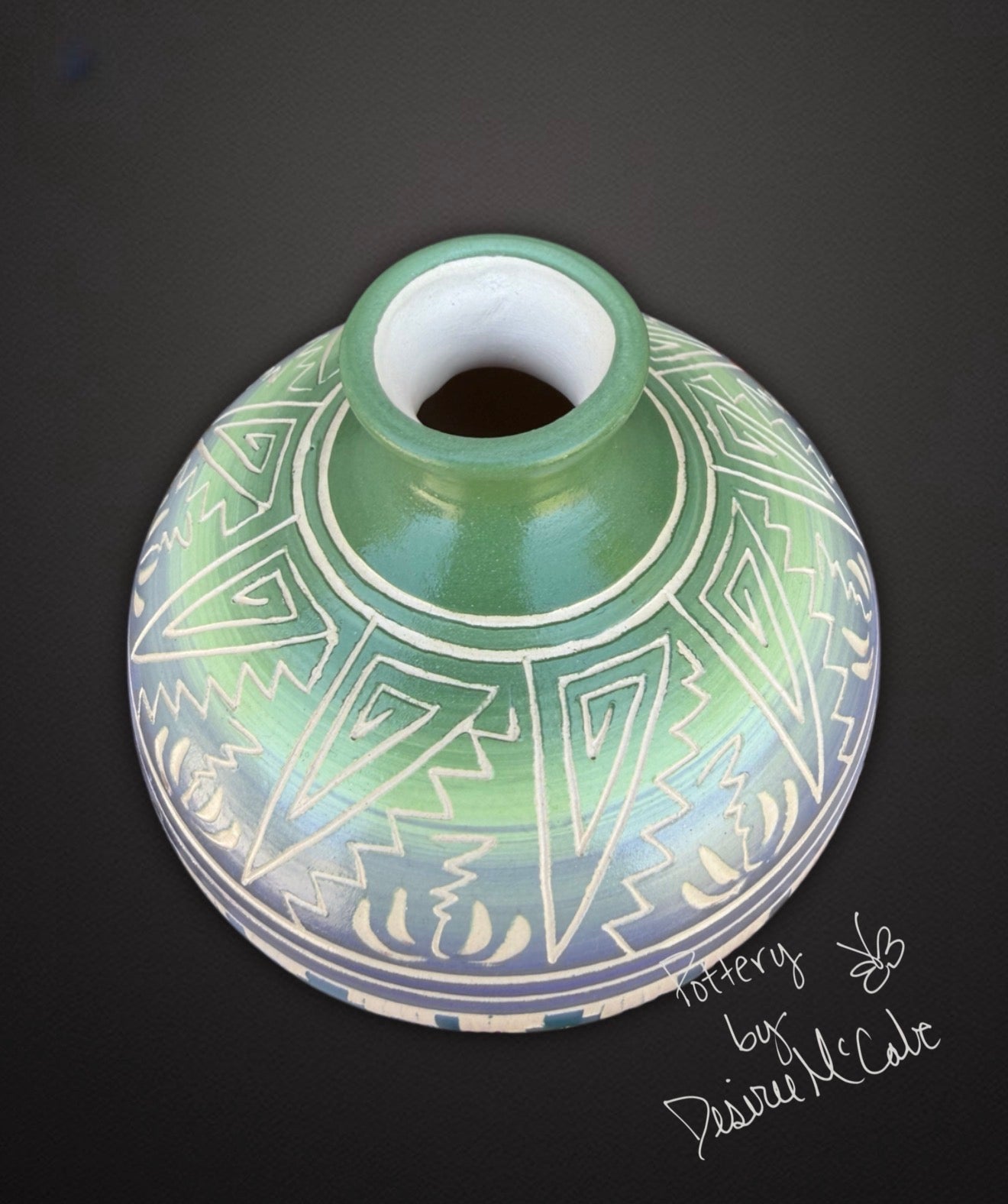 Small/Medium Green Ball Pot With Lip